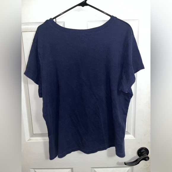 Walt Disney world women’s shirt - Picture 4 of 4